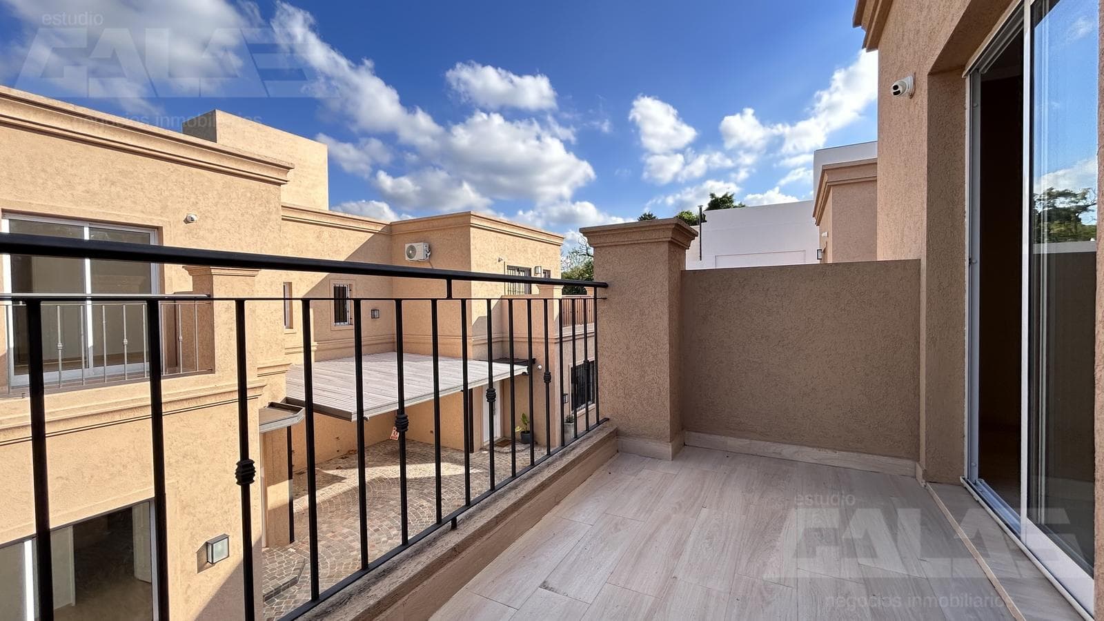 House for Sale | 5 Rooms | Garden | Grill | Gated Community | ITUZAINGÓ SUR