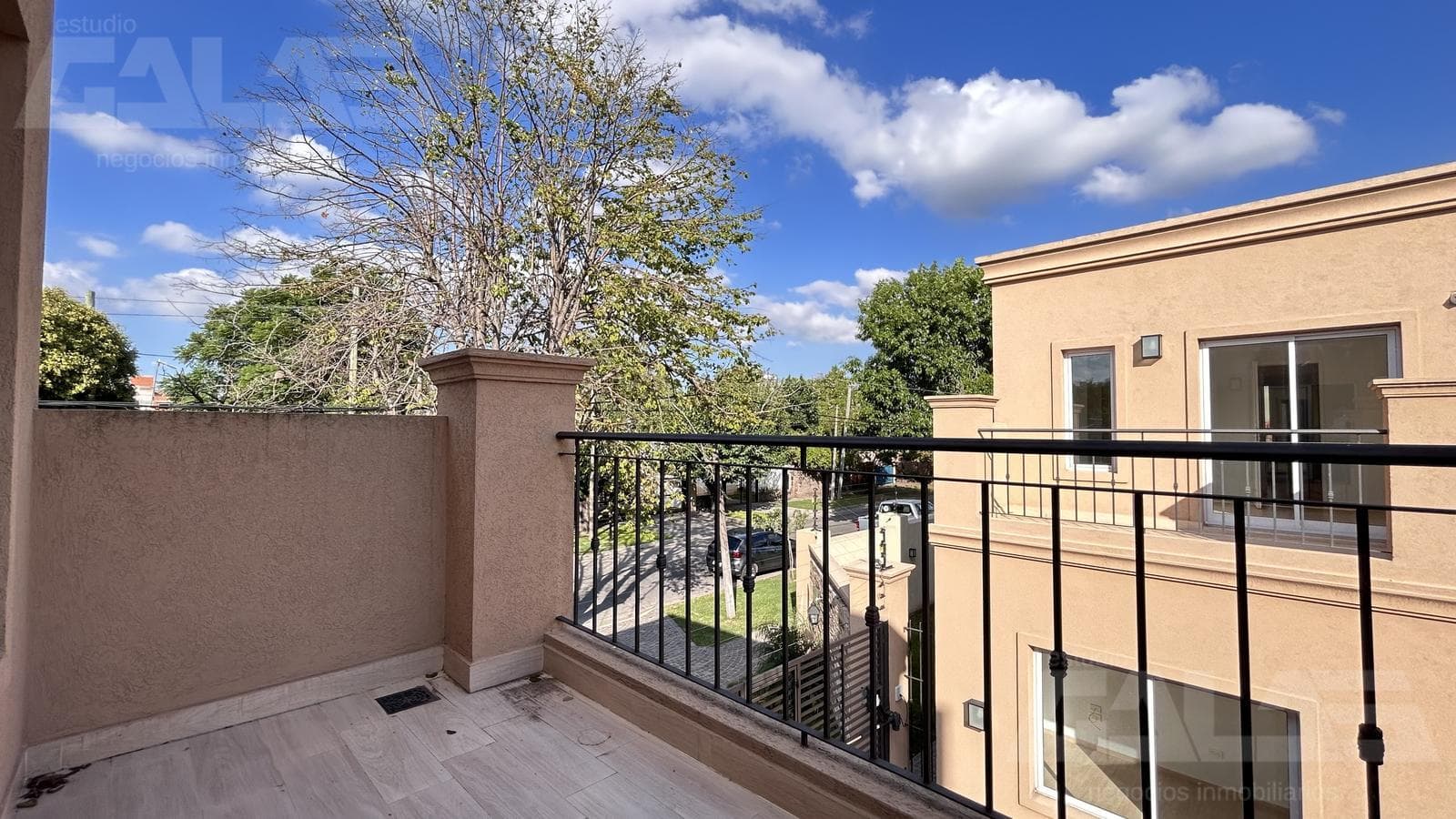 House for Sale | 5 Rooms | Garden | Grill | Gated Community | ITUZAINGÓ SUR