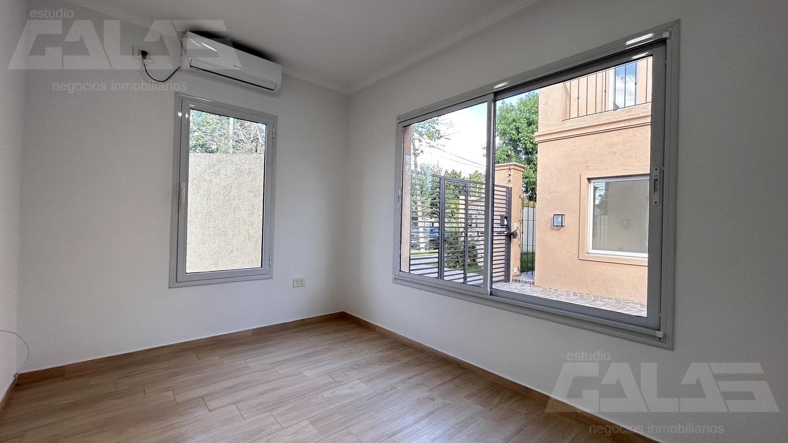 House for Sale | 5 Rooms | Garden | Grill | Gated Community | ITUZAINGÓ SUR