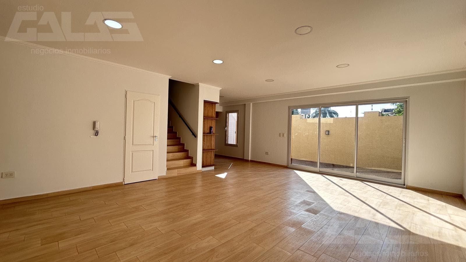 House for Sale | 5 Rooms | Garden | Grill | Gated Community | ITUZAINGÓ SUR