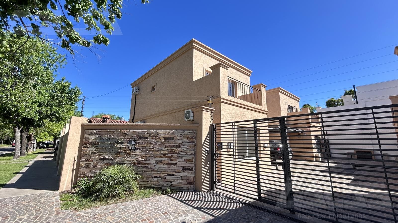 House for Sale | 5 Rooms | Garden | Grill | Gated Community | ITUZAINGÓ SUR
