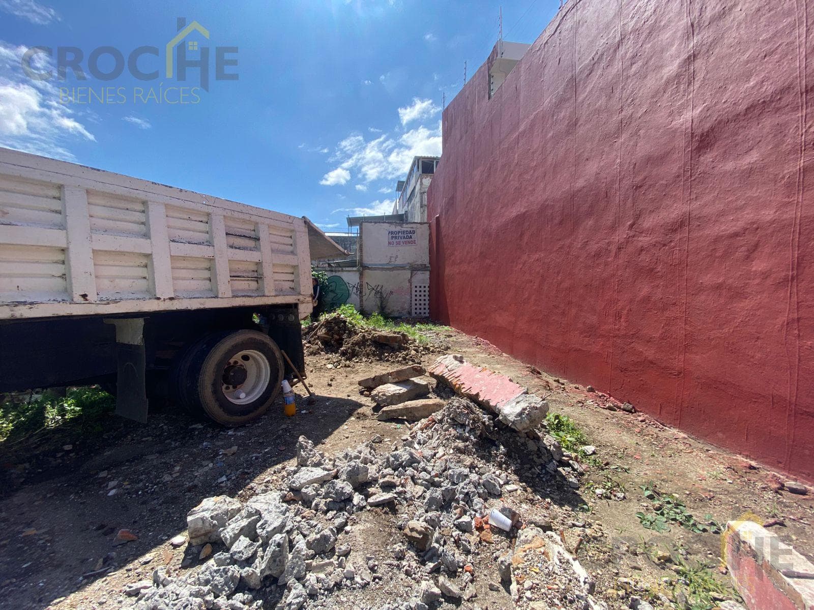 Land for Rent on the Corner of Av. Manuel Ávila Camacho, Xalapa, Veracruz
