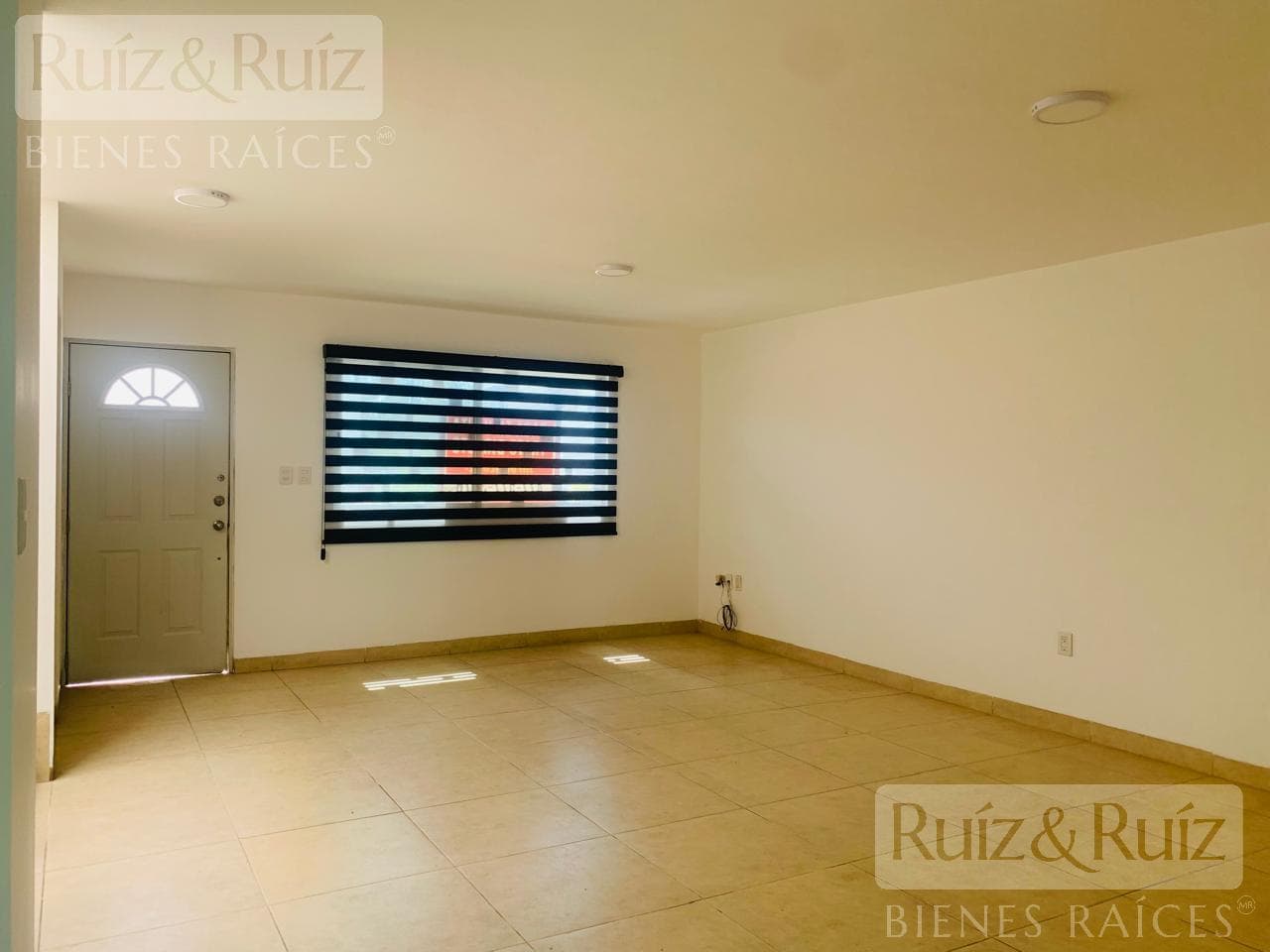 HOUSE FOR SALE, RUBI RESIDENTIAL, EAST SIDE.