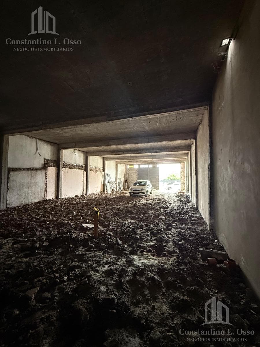 Warehouse - Storage Facility - For Sale - Lot 10x26