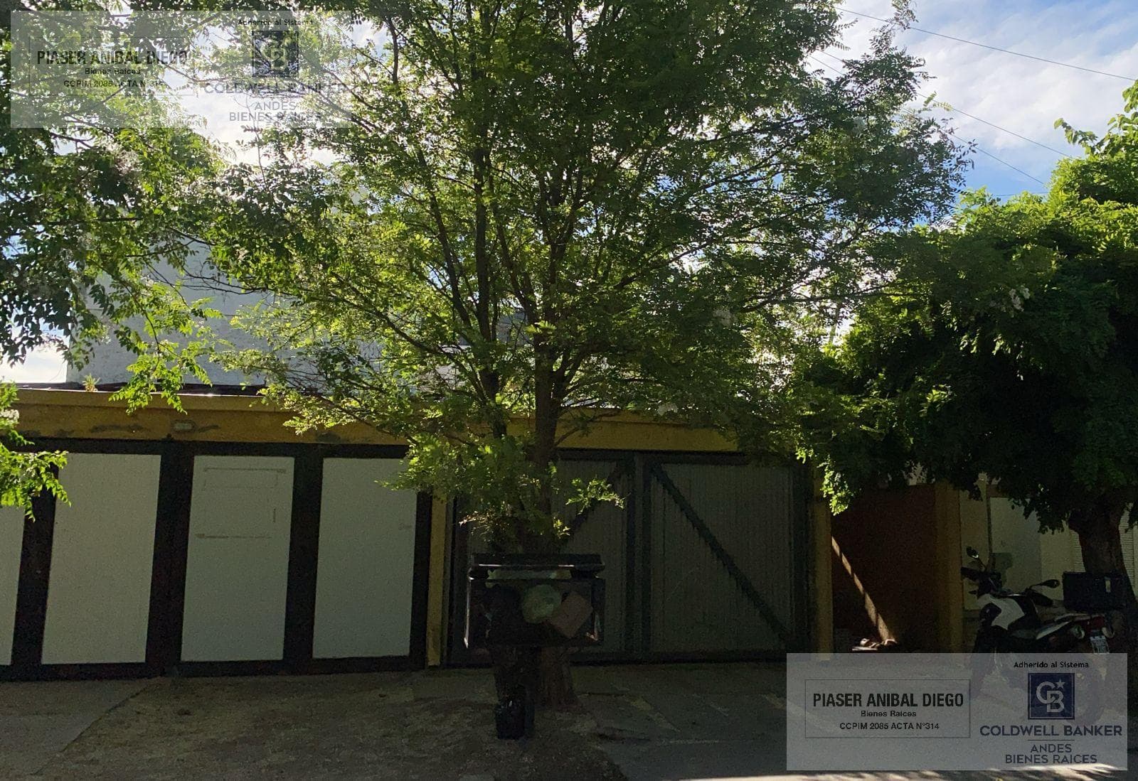 Duplex for sale in San Rafael