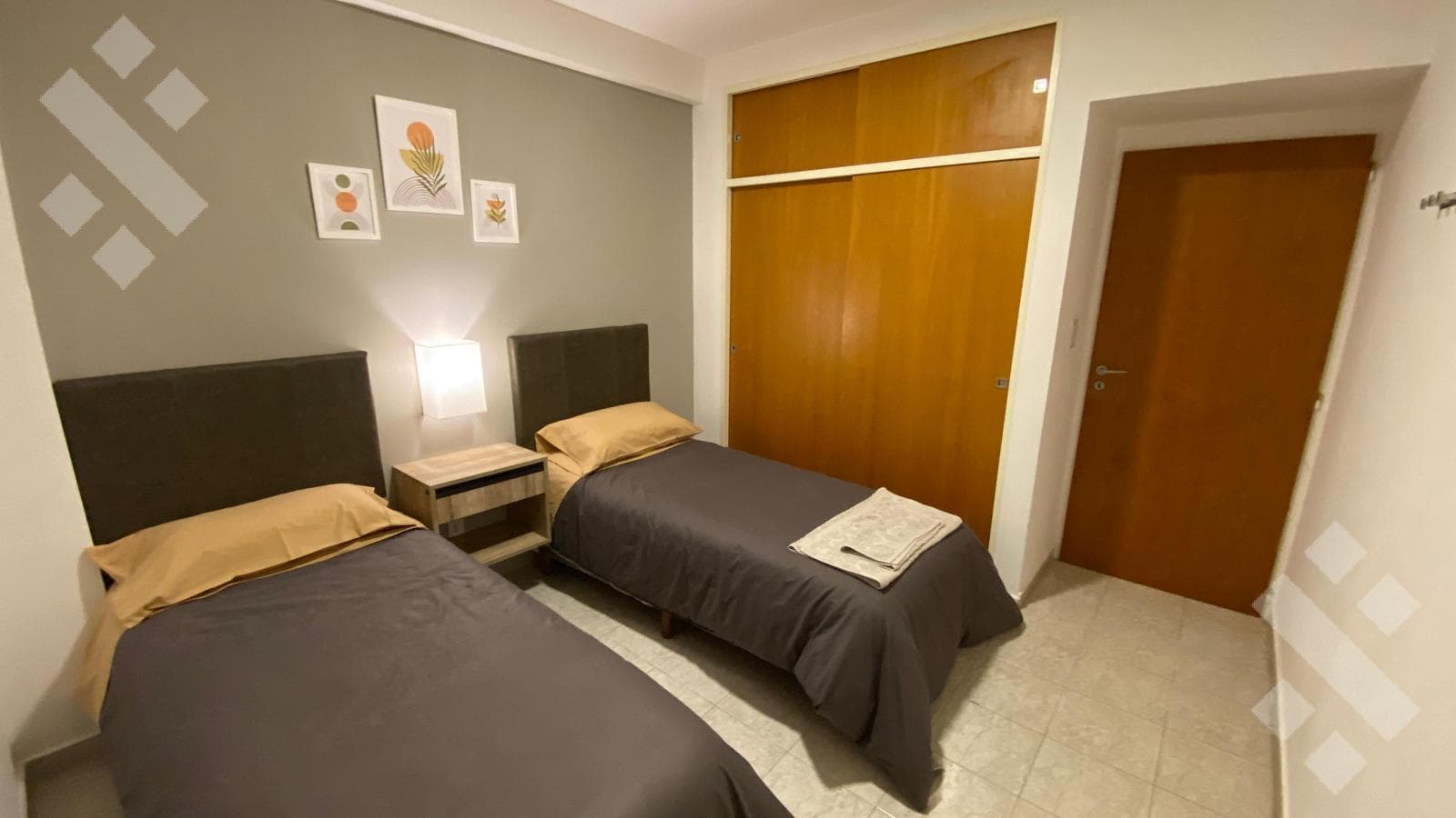 FOR SALE | Furnished 2-bedroom apartment with garage, Leloir 300, Eligible for a Mortgage