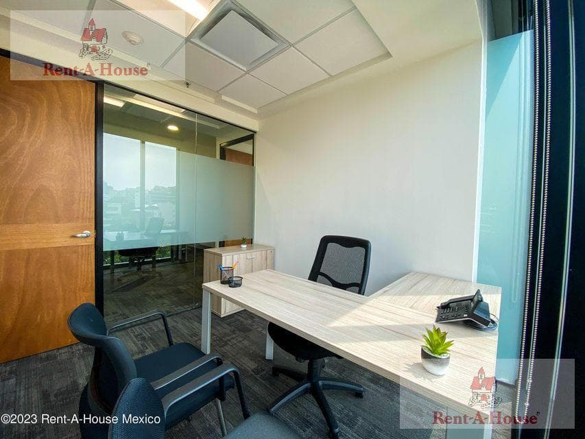 Office for Rent in Miguel Hidalgo, Lomas de Chapultepec, Postal Code 26-1105.