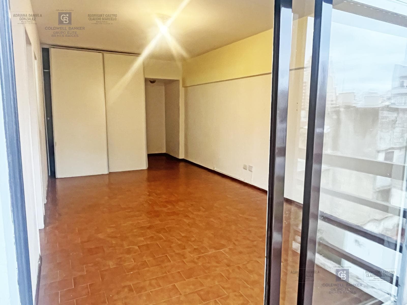 FOR SALE: Studio apartment with balcony, eligible for financing, in Almagro, 3 blocks from the Italian Hospital.