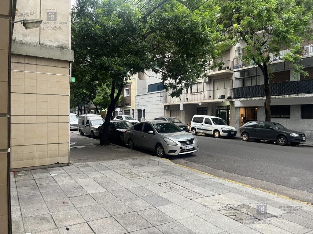 FOR SALE: Studio apartment with balcony, eligible for financing, in Almagro, 3 blocks from the Italian Hospital.
