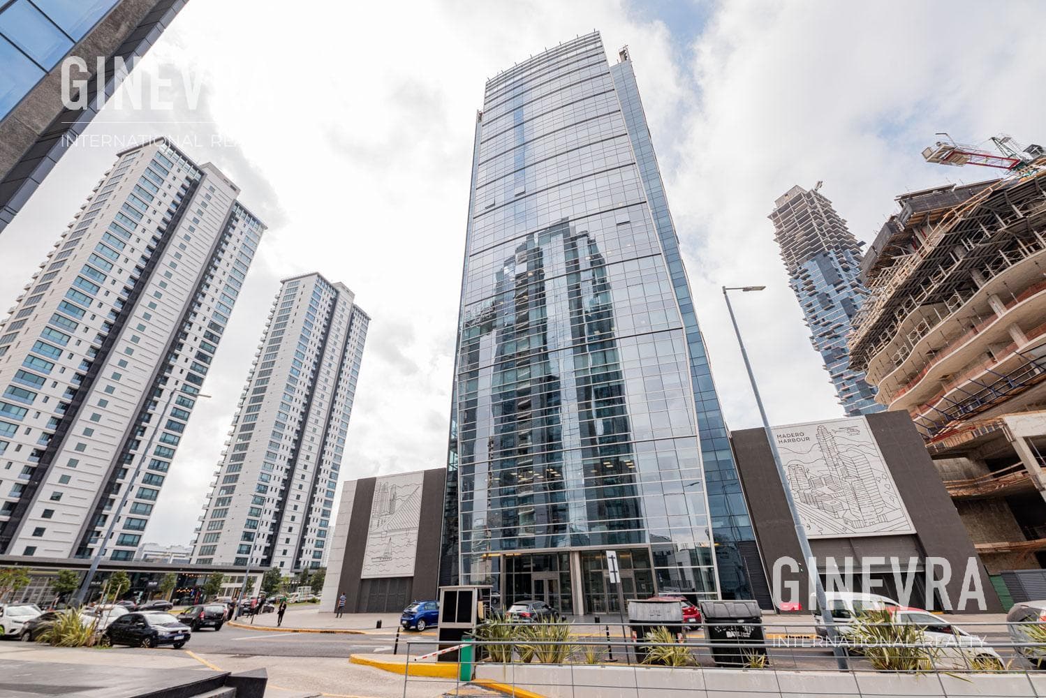Office for Sale at World Trade Center II - Puerto Madero.