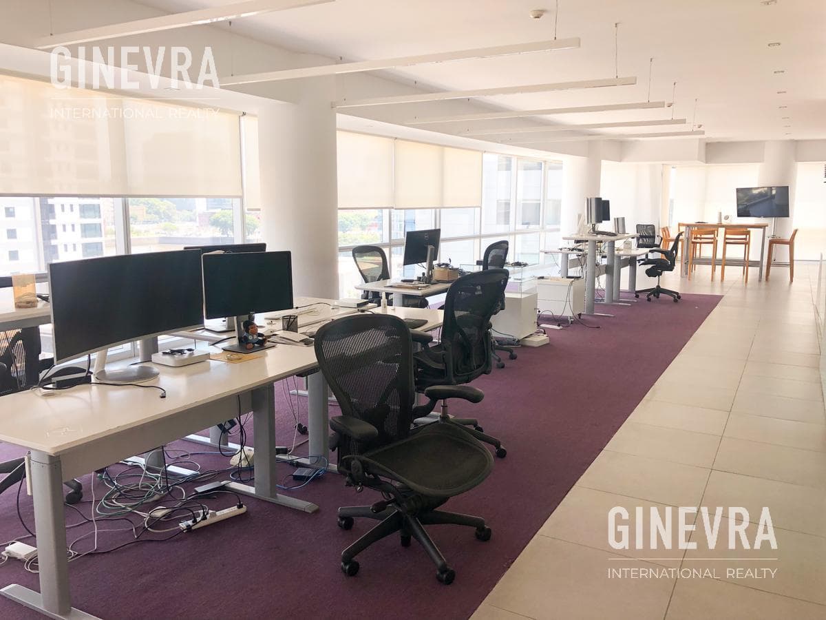 Office for Sale at World Trade Center II - Puerto Madero.