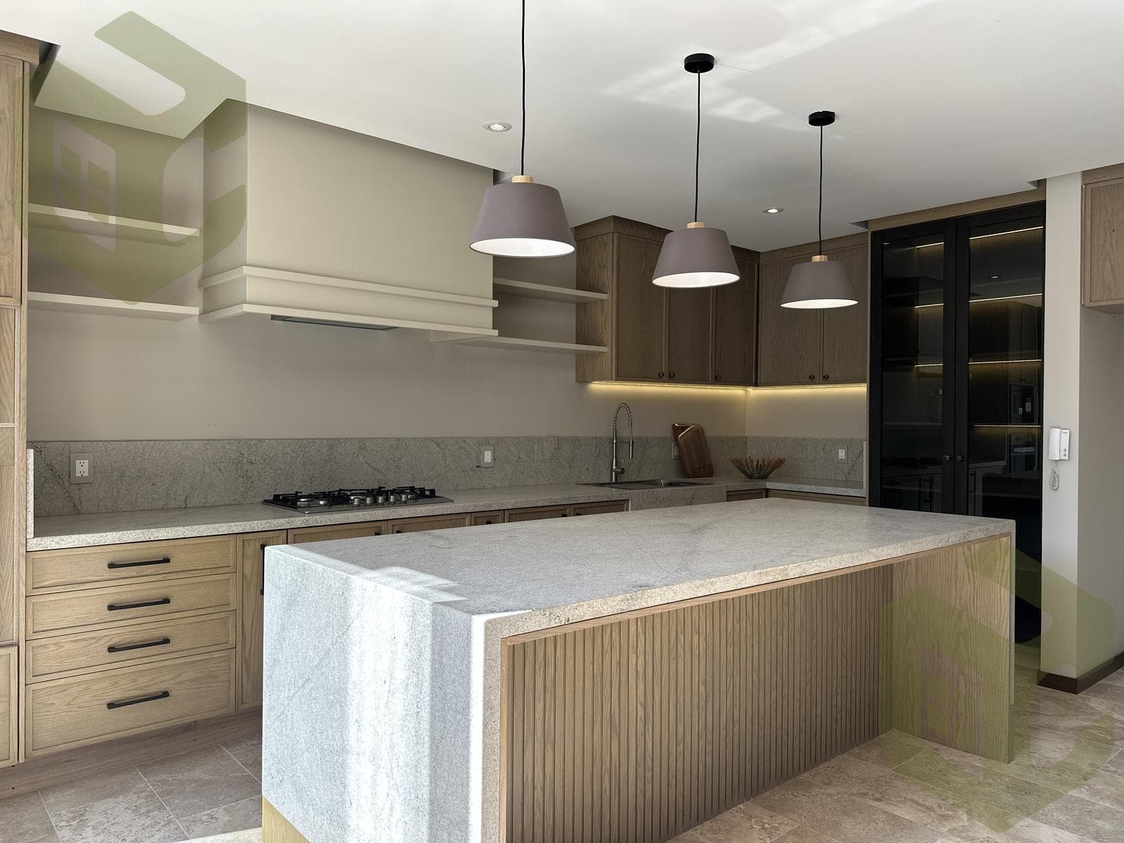 LUXURY HOME IN MONTERRA