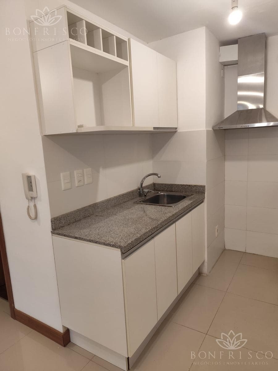 Studio Apartment in Downtown