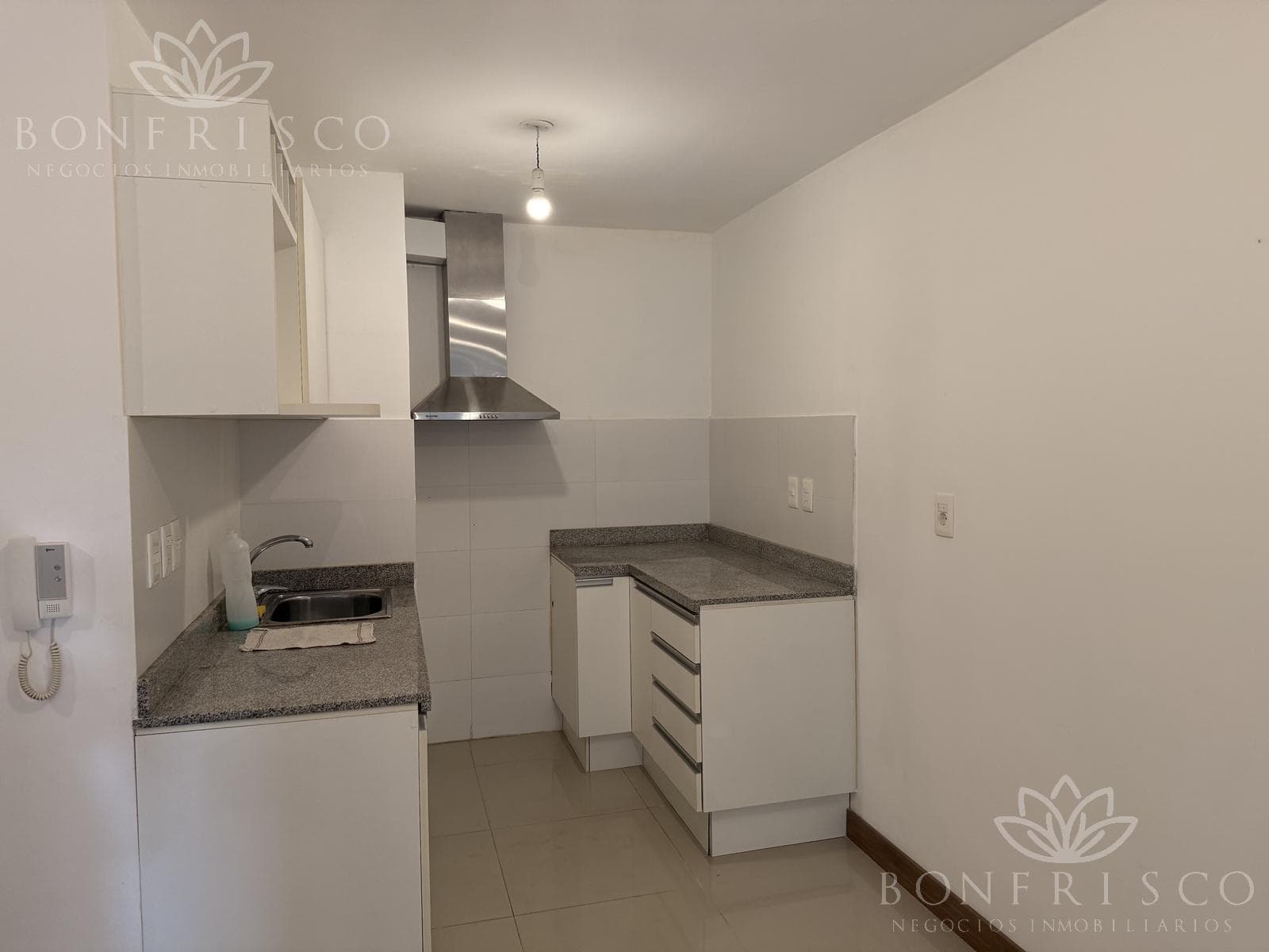 Studio Apartment in Downtown