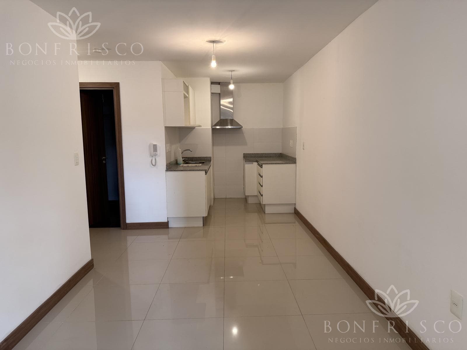 Studio Apartment in Downtown