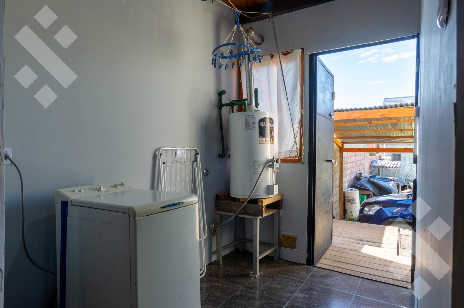 3-bedroom house with all amenities, eligible for financing in the Valle Alto neighborhood