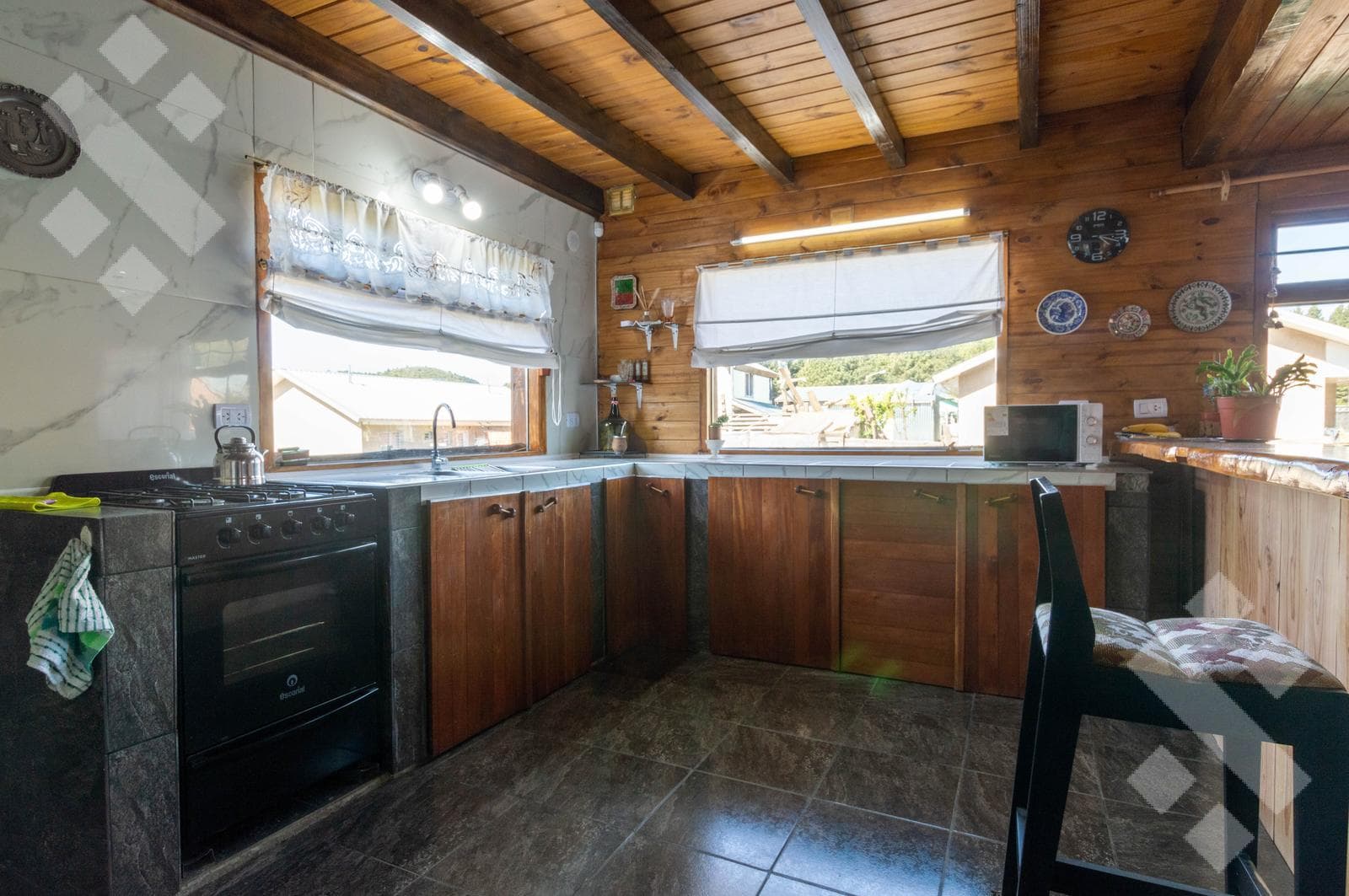 3-bedroom house with all amenities, eligible for financing in the Valle Alto neighborhood