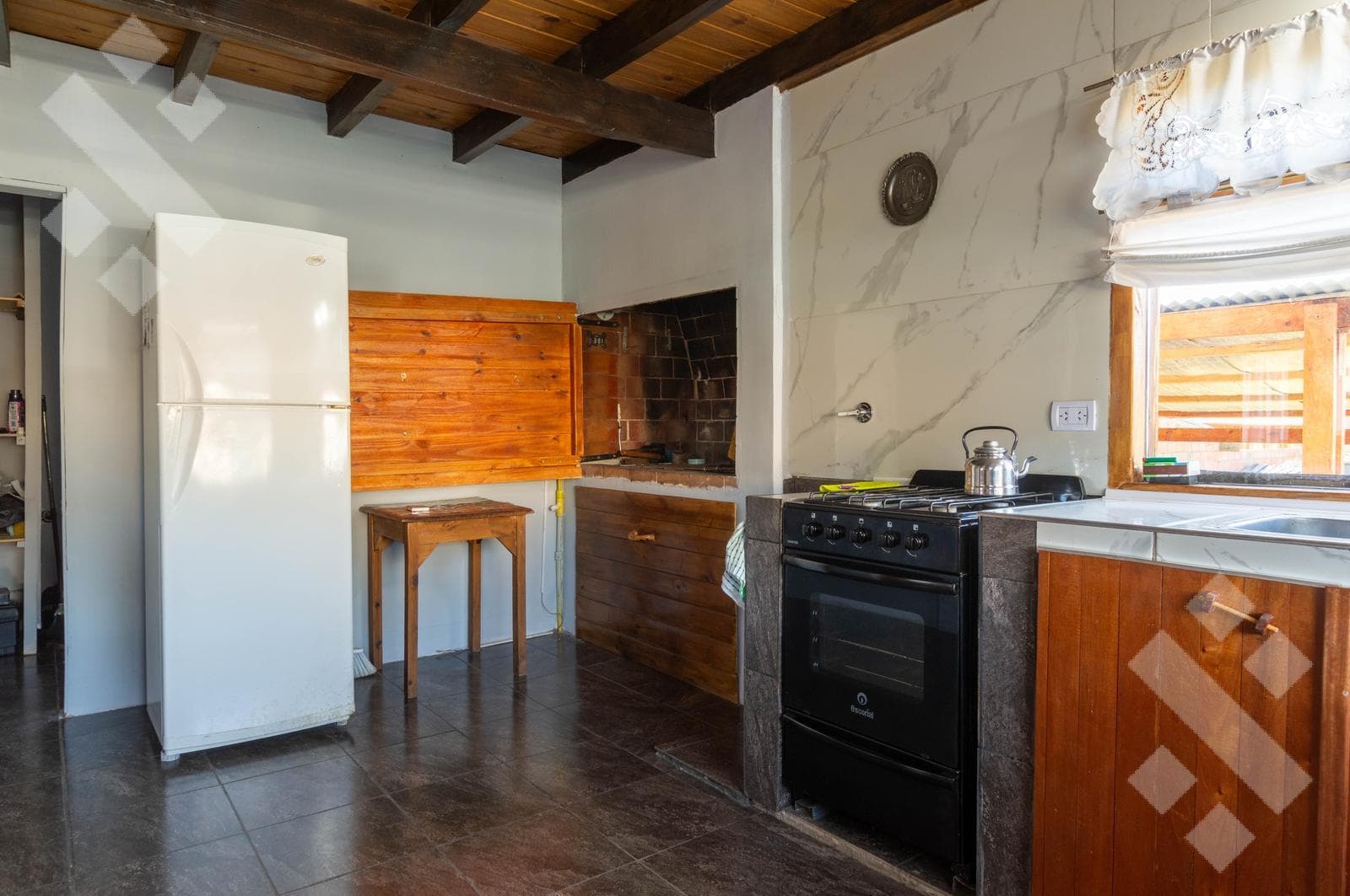 3-bedroom house with all amenities, eligible for financing in the Valle Alto neighborhood