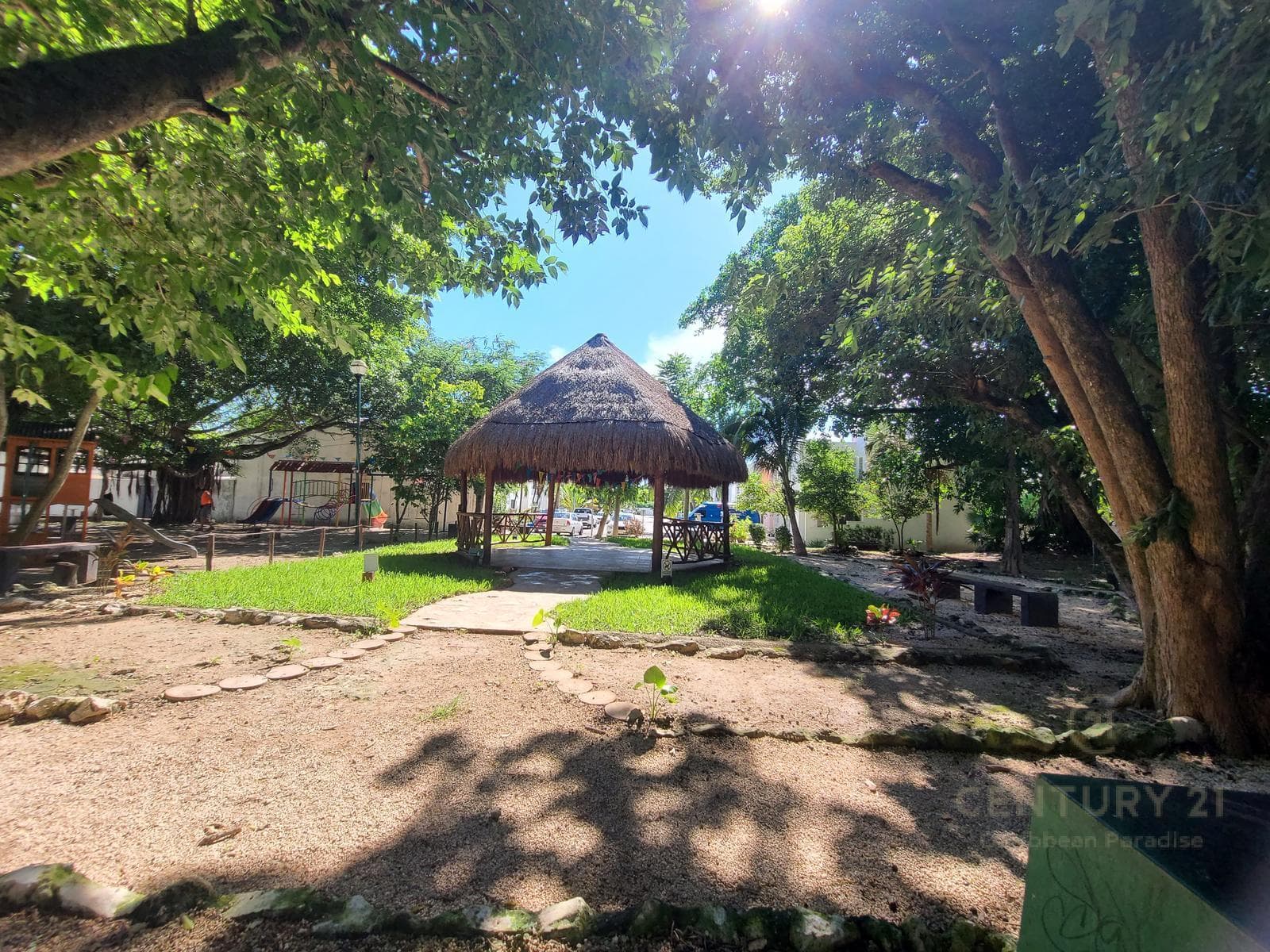 Furnished 3-Bedroom House for Rent in Balamtun, Playa del Carmen P4490
