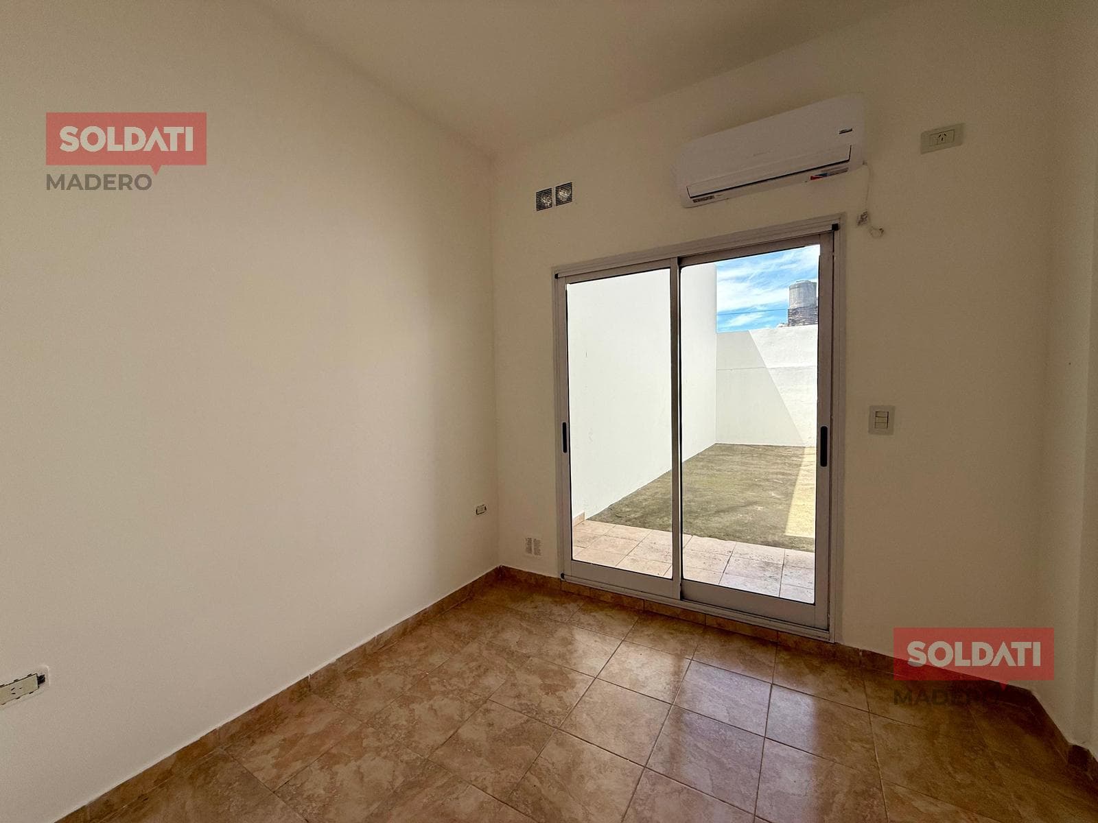 2-Room Apartment for Sale in Sarandi