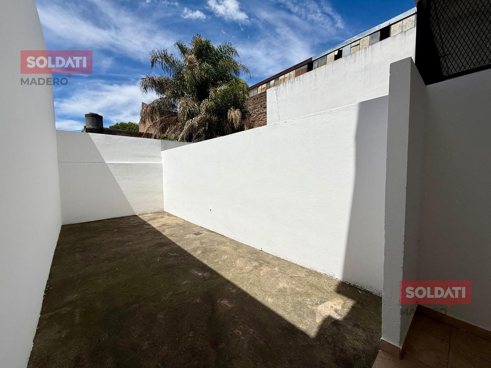 2-Room Apartment for Sale in Sarandi