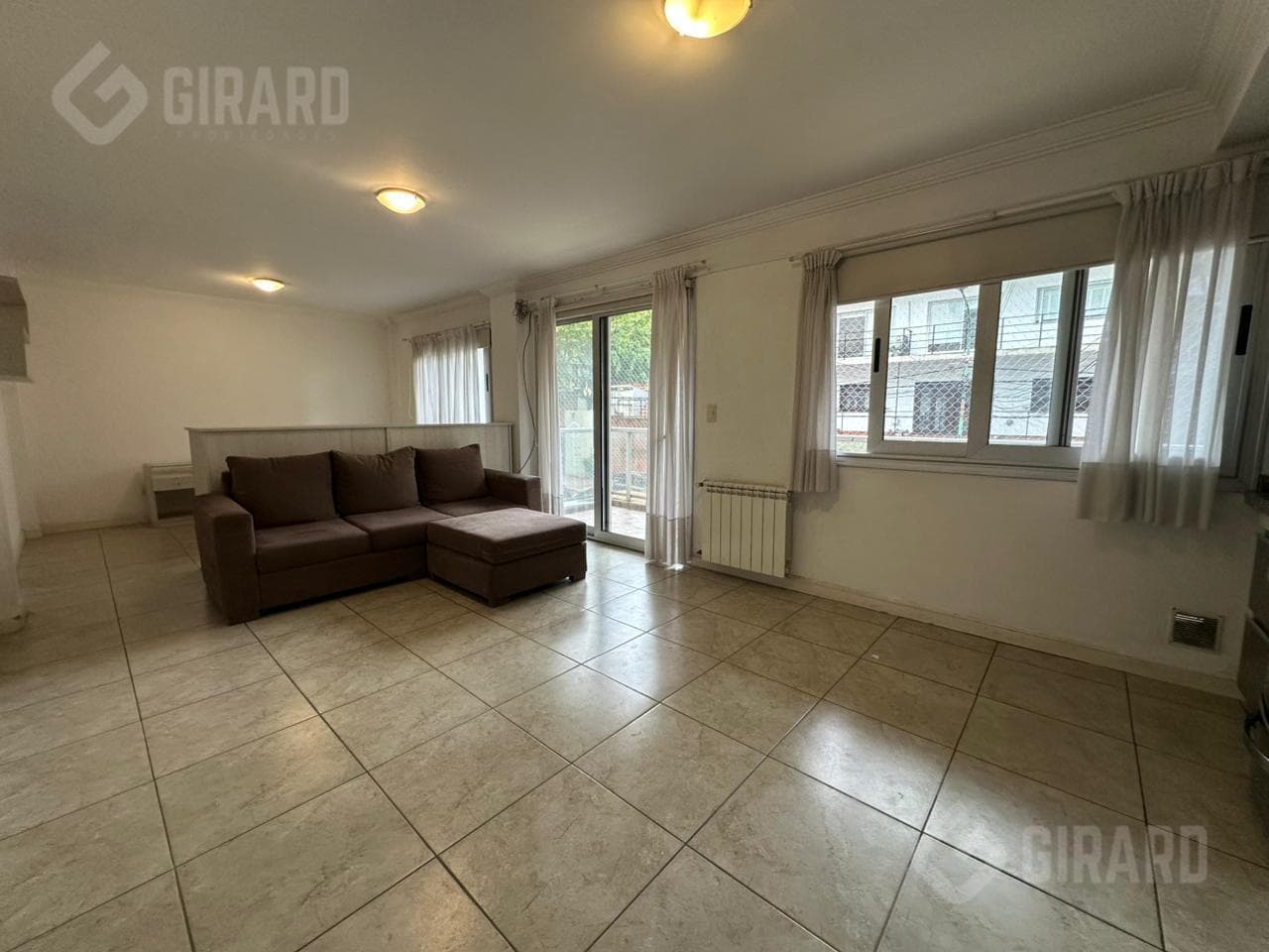 1-room apartment for sale in the Plaza Mitre area of Mar del Plata. Financing available