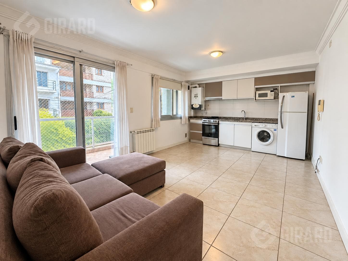 1-room apartment for sale in the Plaza Mitre area of Mar del Plata. Financing available