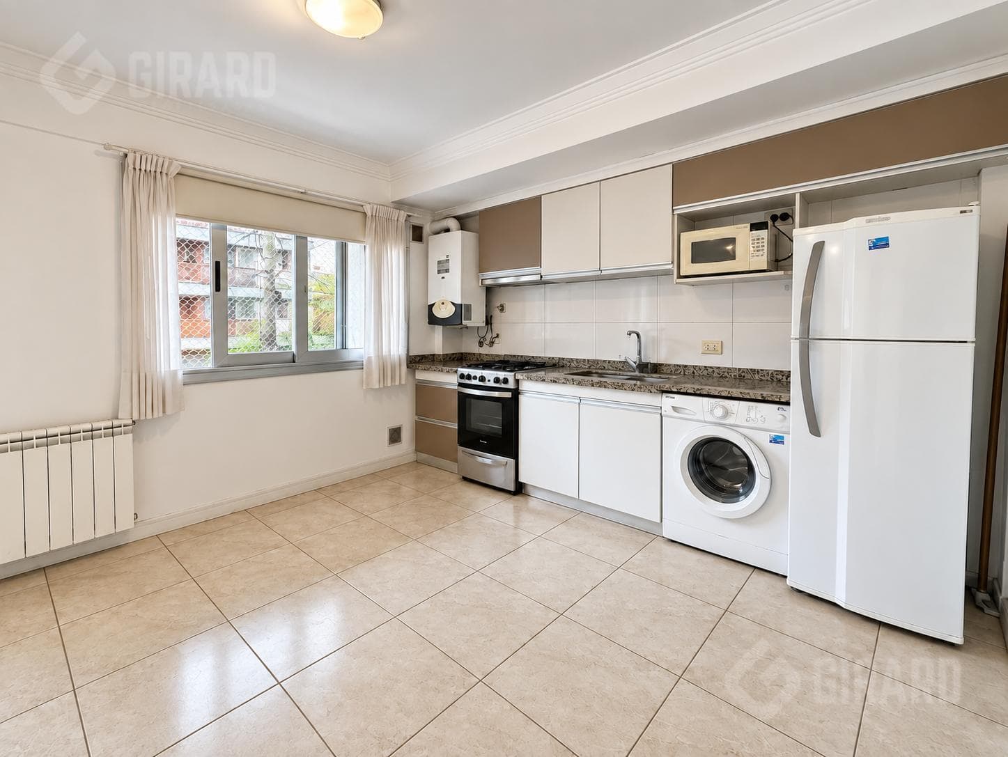 1-room apartment for sale in the Plaza Mitre area of Mar del Plata. Financing available
