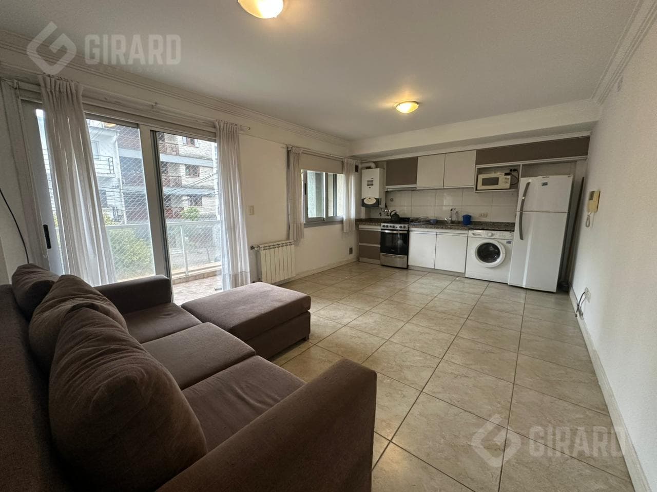 1-room apartment for sale in the Plaza Mitre area of Mar del Plata. Financing available