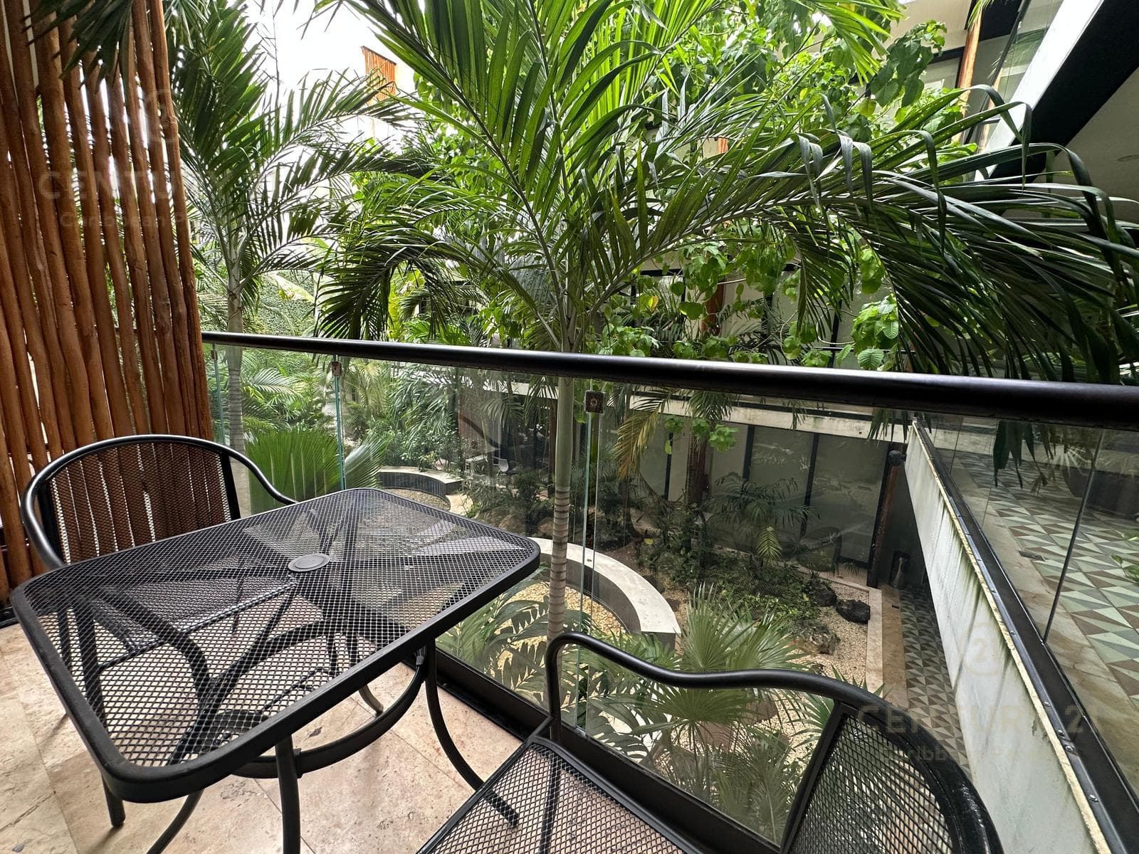 Estudio en venta en el corazón de Playa del Carmen The Shore P4499