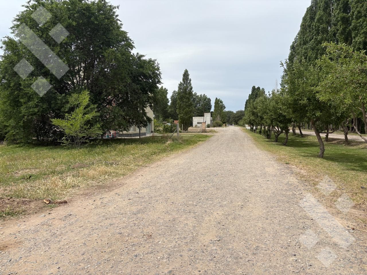 For Sale: 1,065 m² Lot, Fincas de Plottier Neighborhood, Plottier