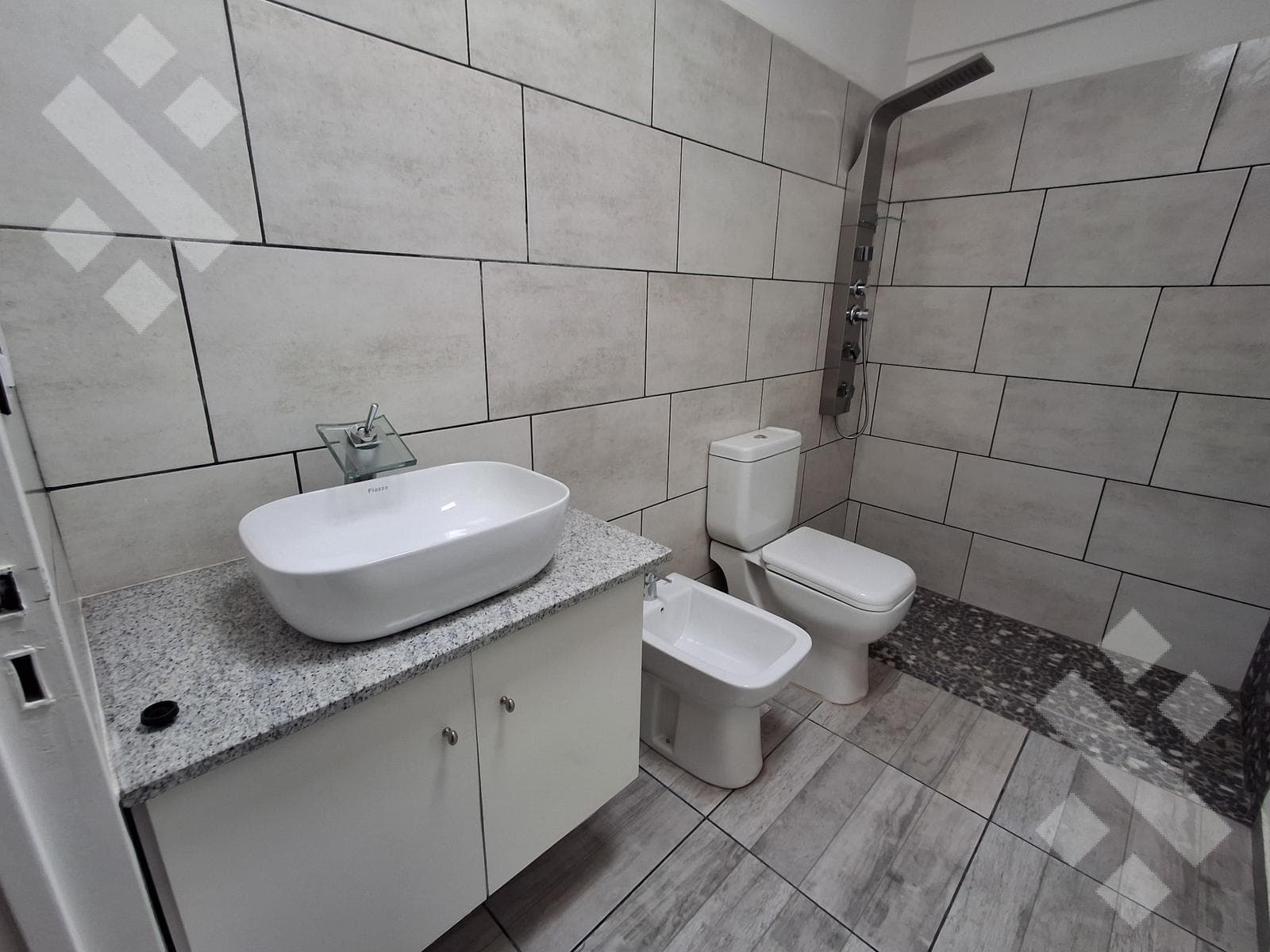 For Sale: 2-Bedroom Condominium, Rio Limay Neighborhood, Plottier