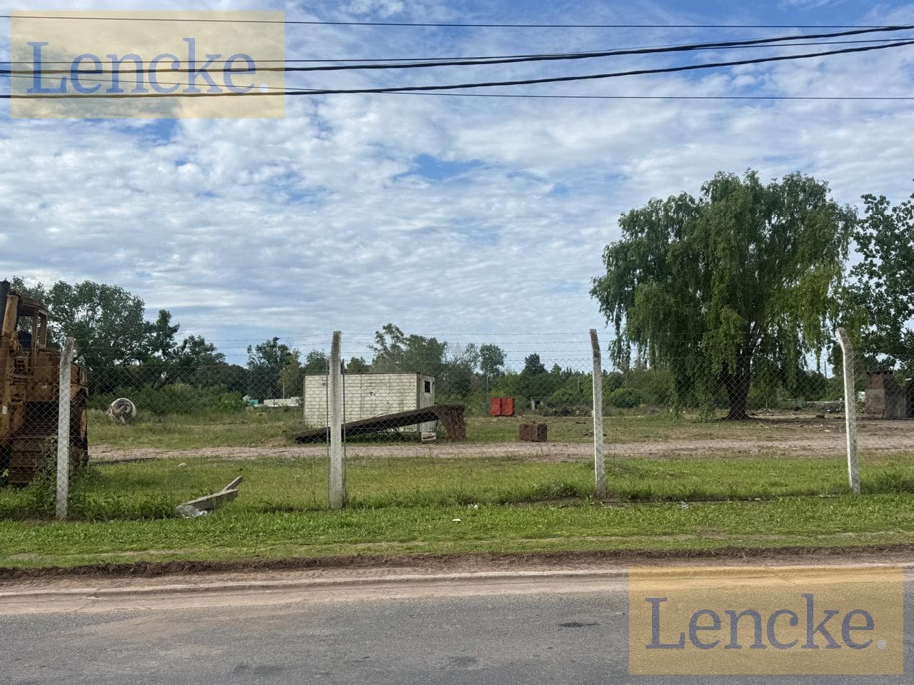 Excellent section of the Pan-American Highway's eastern service road in Belén de Escobar