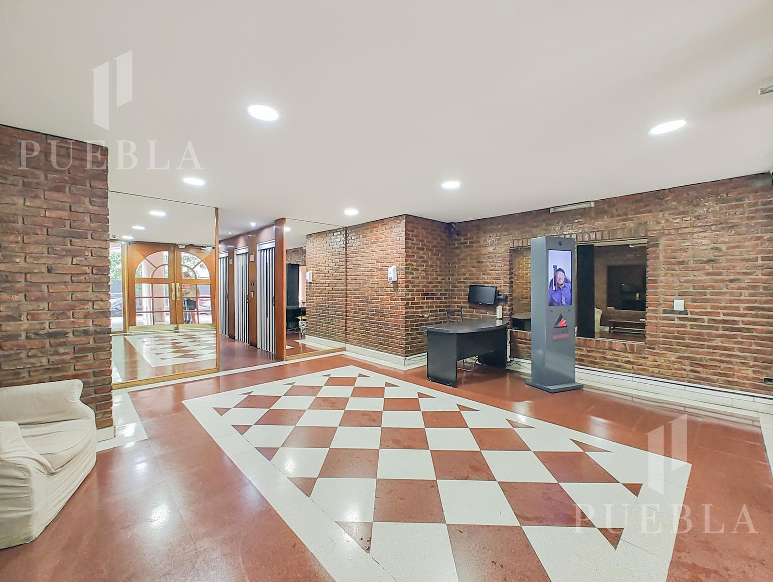 4- or 5-ROOM APARTMENT FOR SALE IN BELGRANO CHICO WITH DEDICATED PARKING SPACE AND STORAGE ROOM—MORTGAGE ELIGIBLE