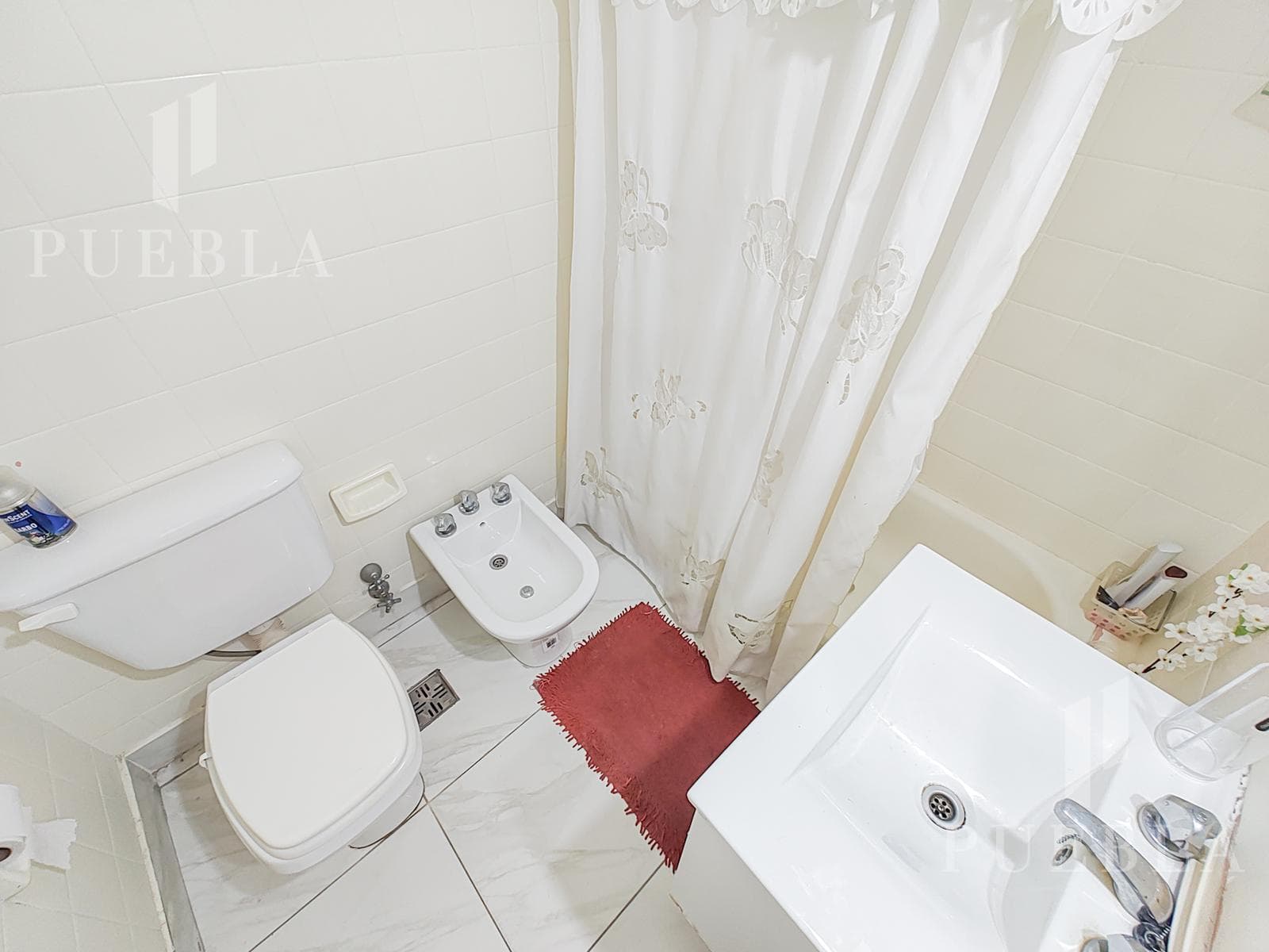 4- or 5-ROOM APARTMENT FOR SALE IN BELGRANO CHICO WITH DEDICATED PARKING SPACE AND STORAGE ROOM—MORTGAGE ELIGIBLE