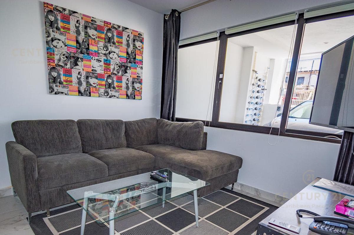 Furnished 1-bedroom apartment for rent with a pool in the Centro area of Playa del Carmen P4488