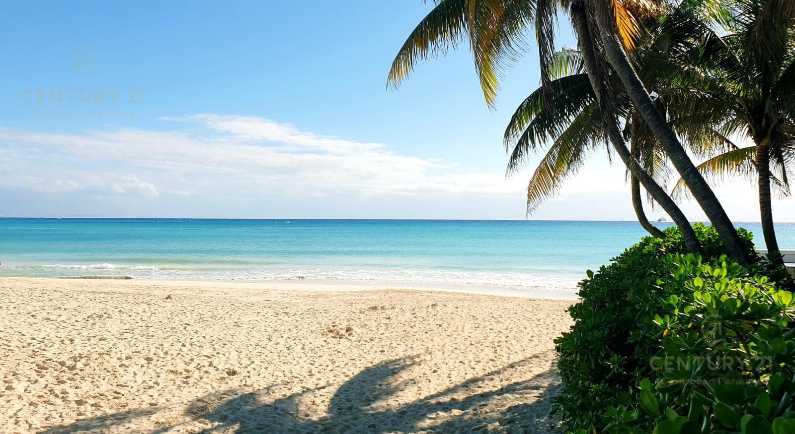 Castillo de Amor, Spacious 2-bedroom home with a unique style, just 200 m from the beach in Playacar Phase 1 P4491