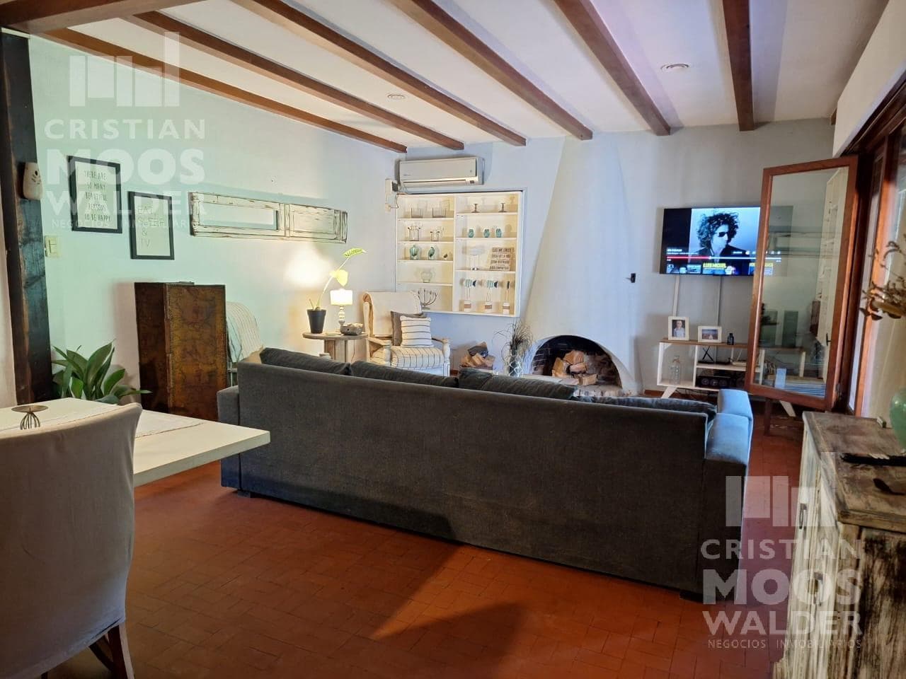 Casa Los Ñanduces: 4-room home near Route 26 and the Pan-American Highway; eligible for financing