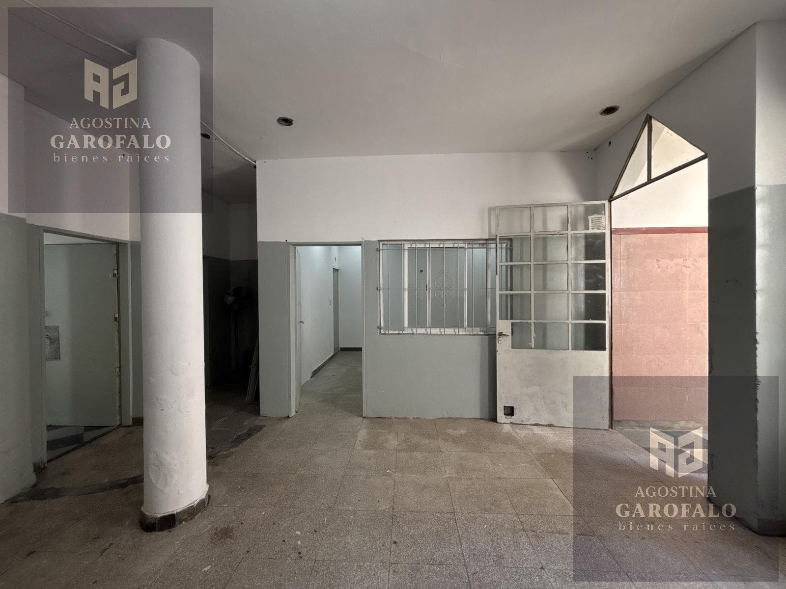 House for Sale in the Santa Rita Neighborhood - Multi-family residence, great investment opportunity!