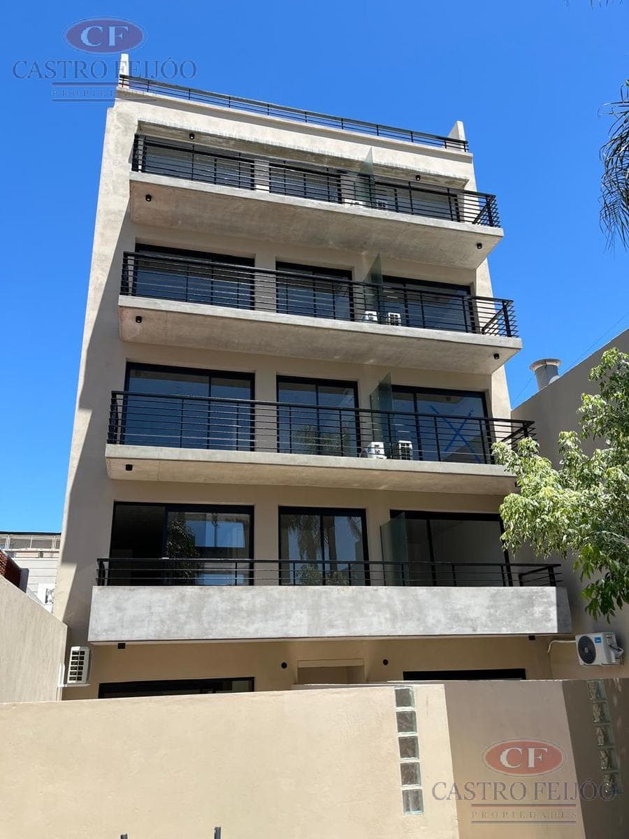 Brand-new 3-room apartment for sale with a garage!