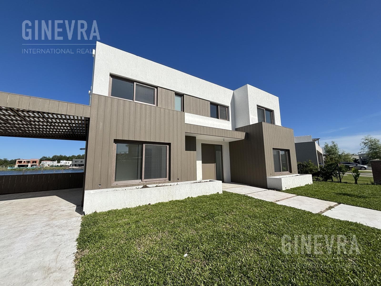 House for Sale in Santa Ana Villanueva