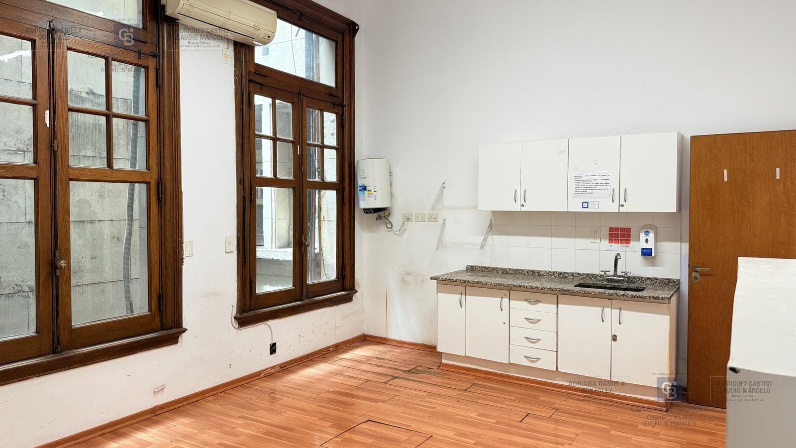 Venta oficina Av de Mayo Centro