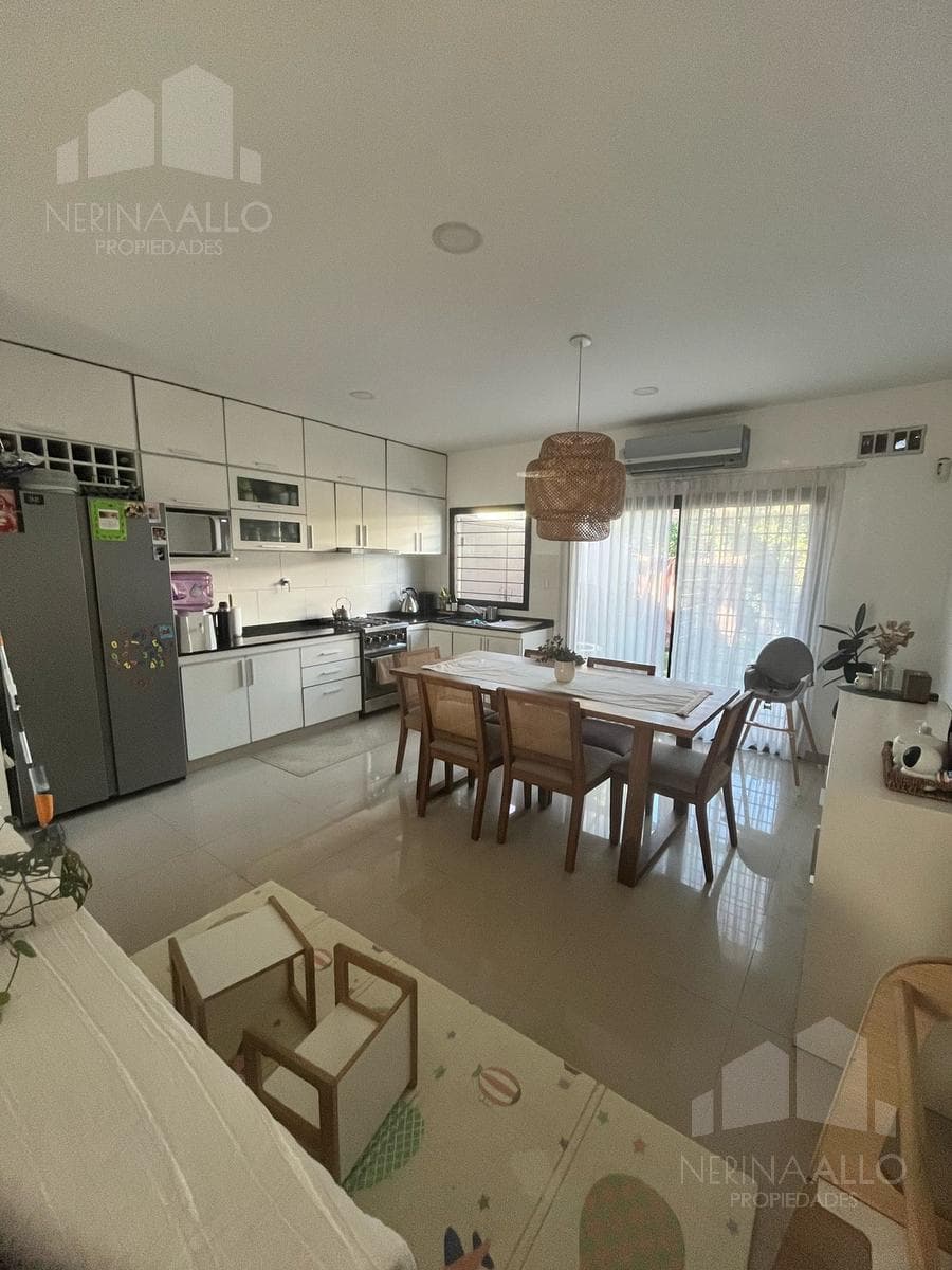 3-ROOM DUPLEX FOR SALE IN ITUZAINGÓ