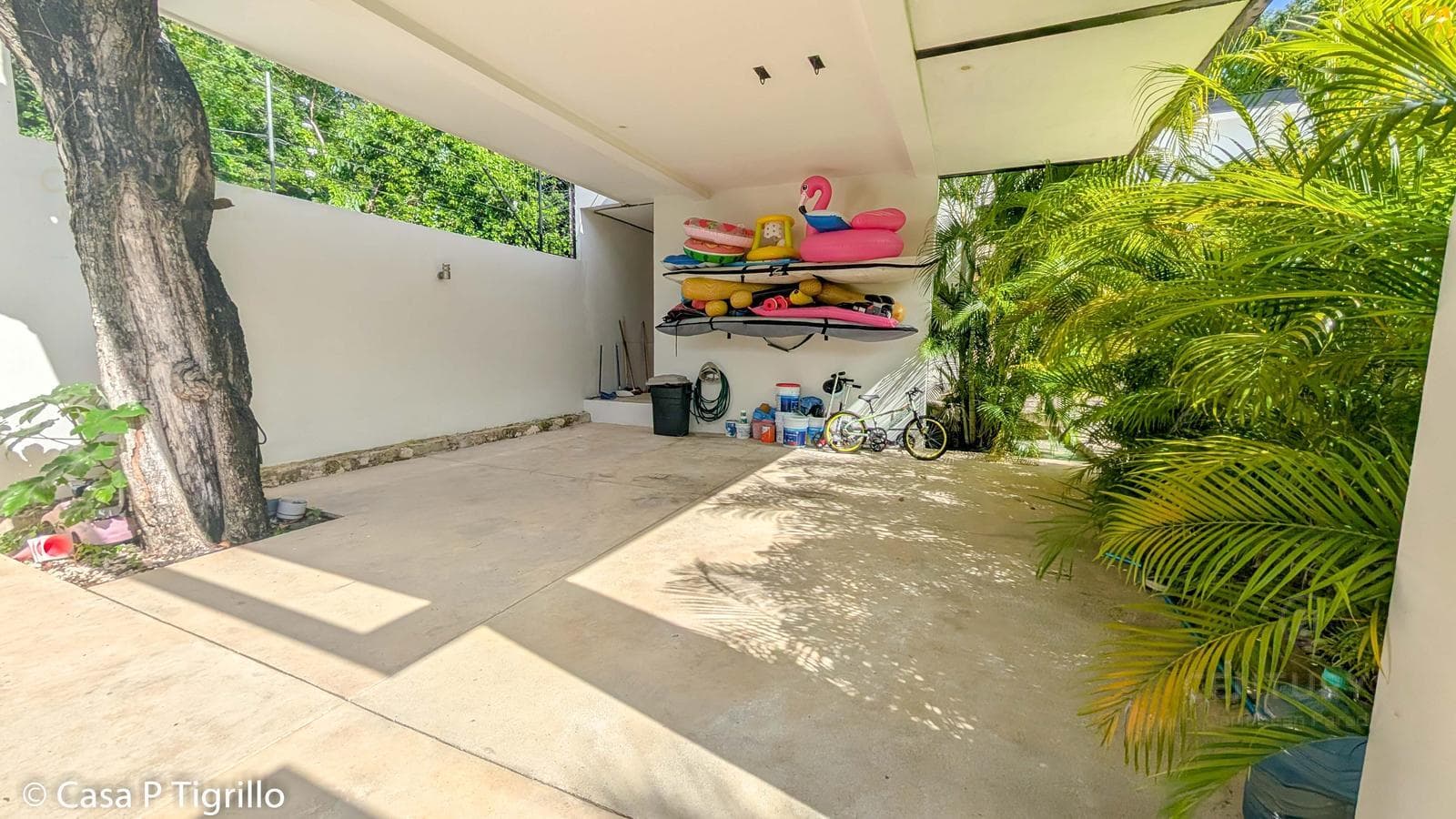 House in the El Tigrillo Subdivision