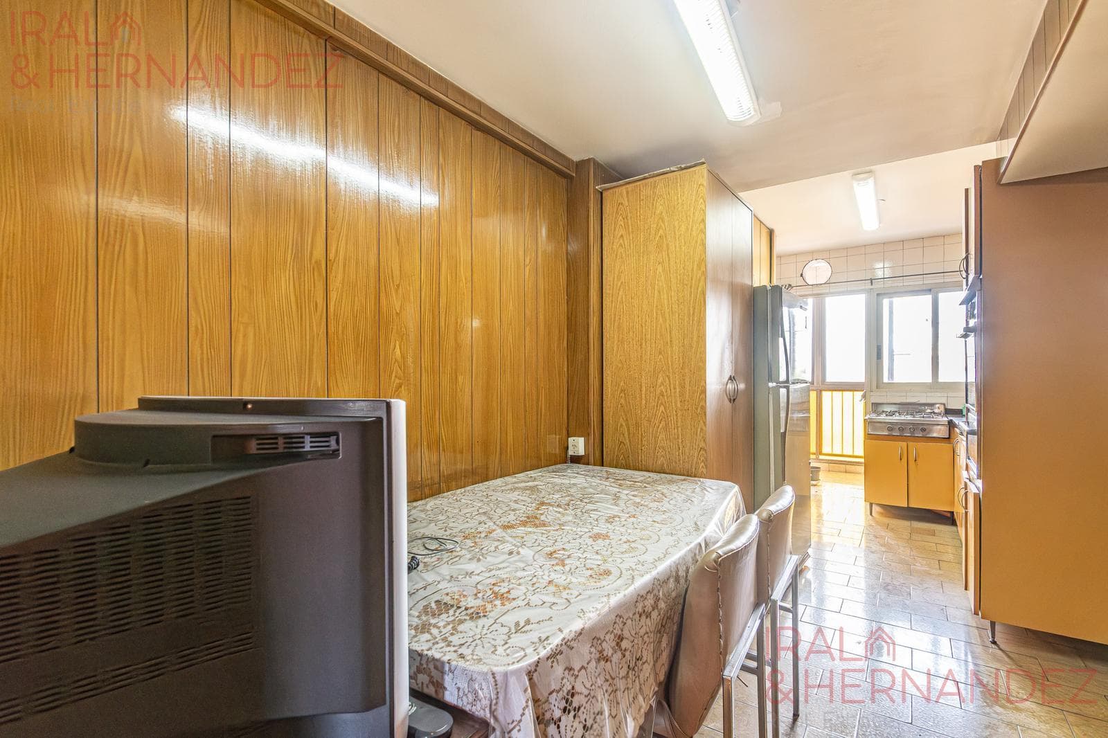 3-room apartment for sale in Flores with a DEDICATED PARKING SPACE and utility room