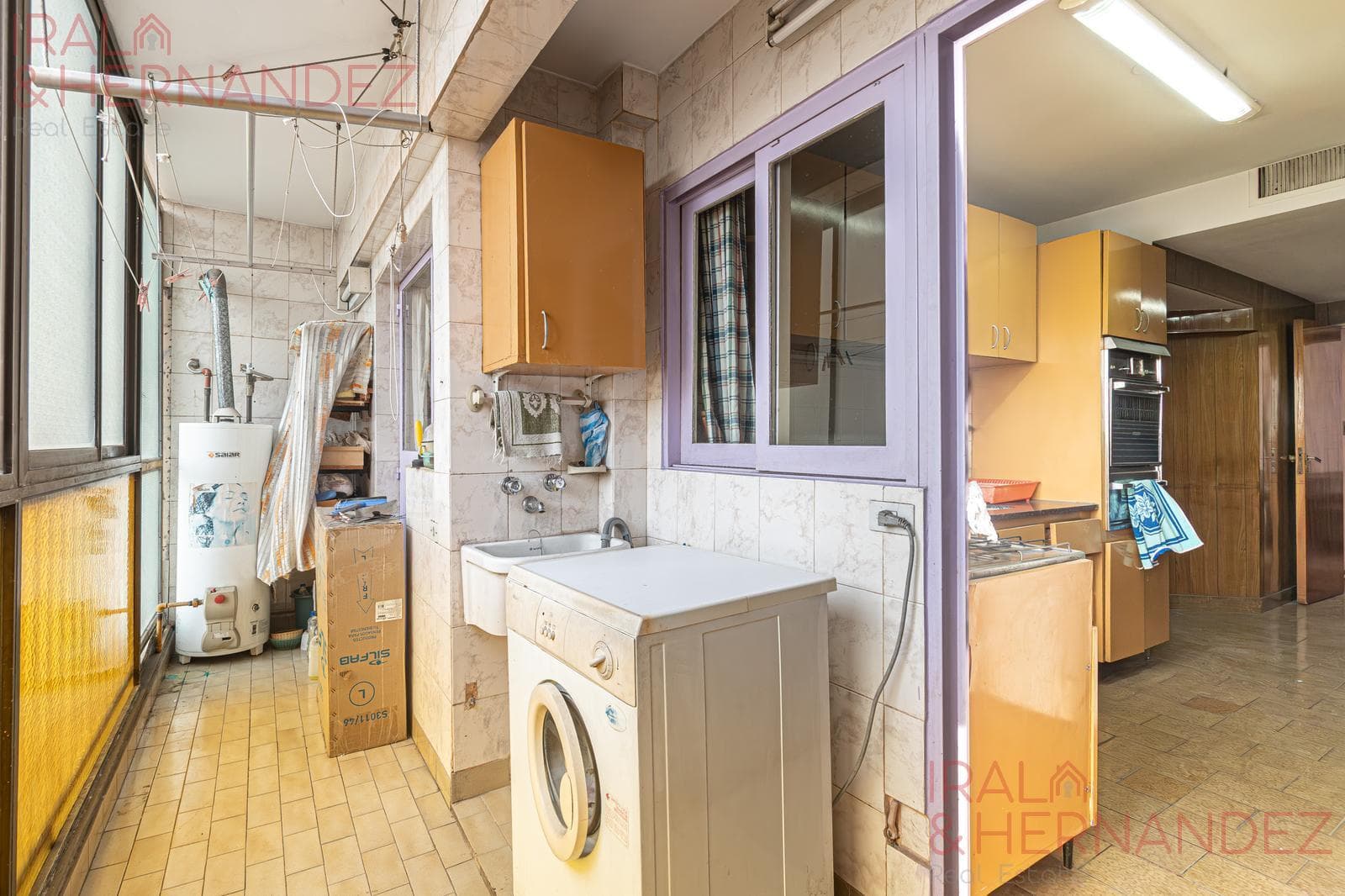 3-room apartment for sale in Flores with a DEDICATED PARKING SPACE and utility room
