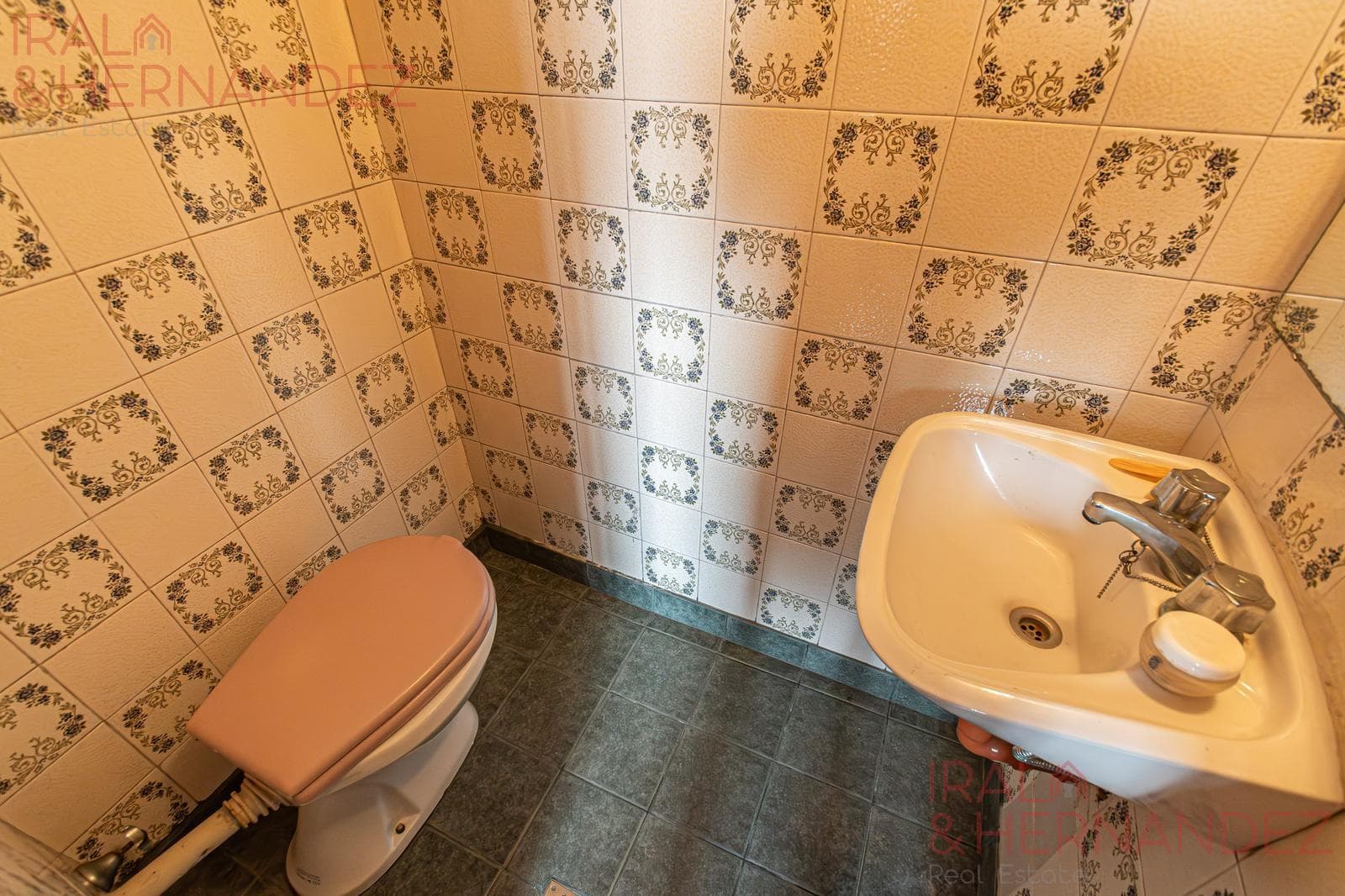 3-room apartment for sale in Flores with a DEDICATED PARKING SPACE and utility room