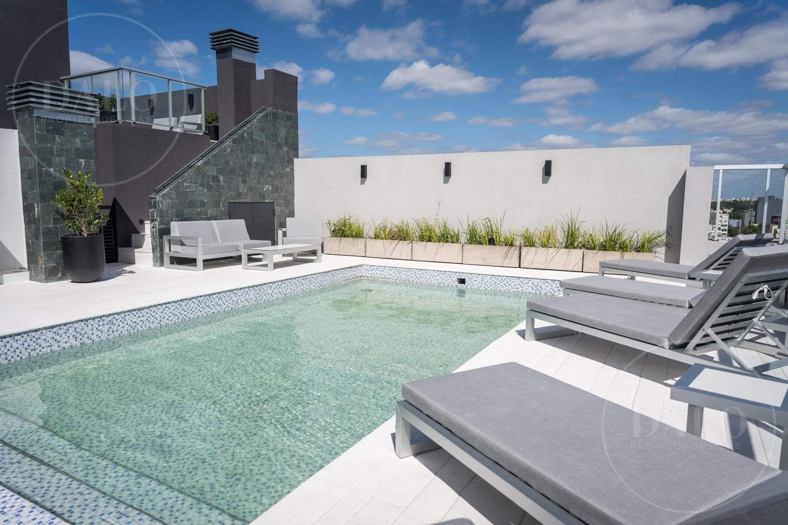 Studio Apartment for Sale in Paternal