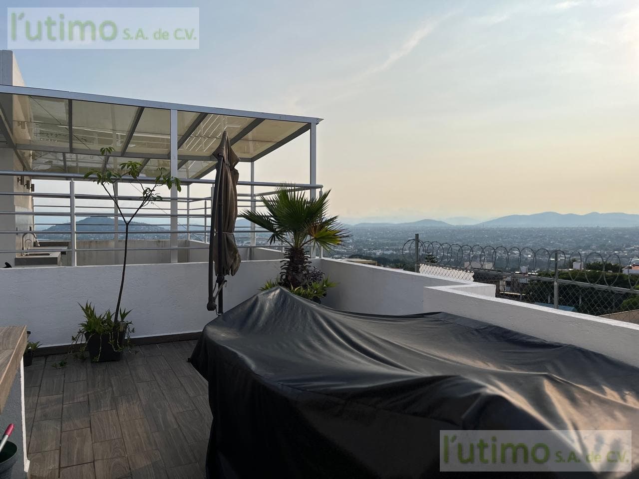 HOUSE WITH A POOL, CONDOMINIUM, NEAR BURGOS