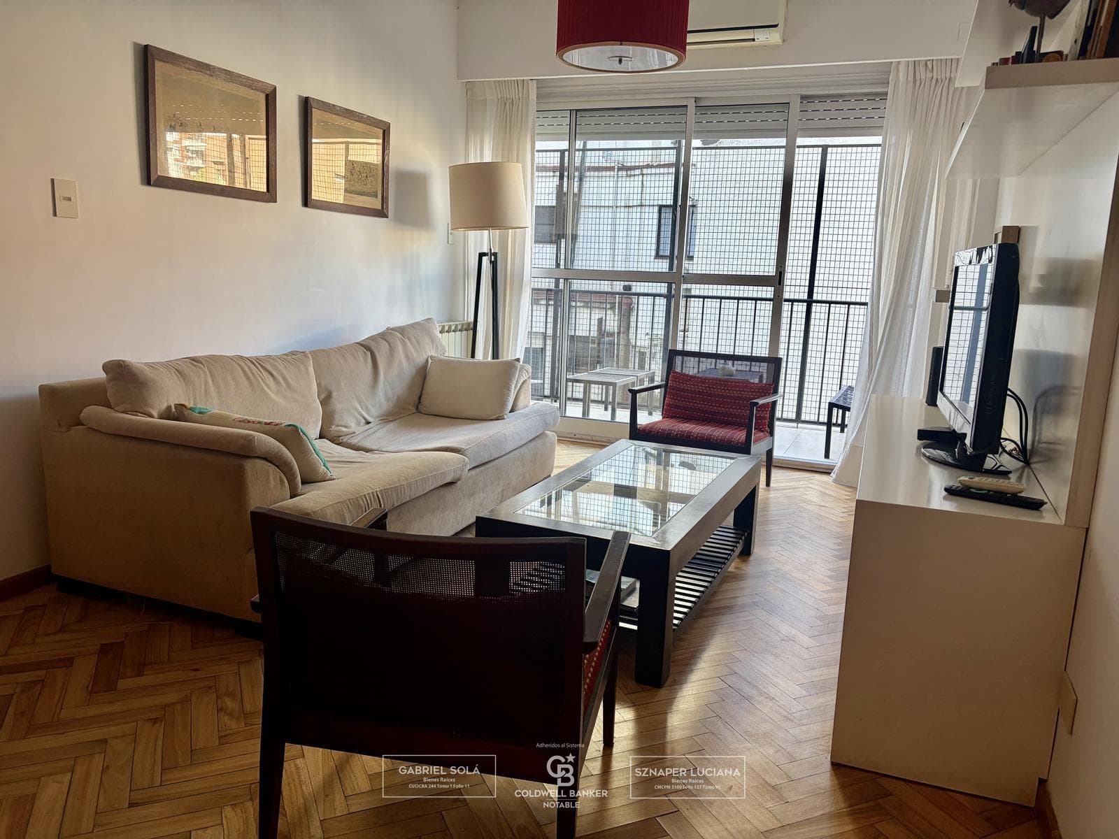 Short-term rental of a 4-room apartment in Recoleta
